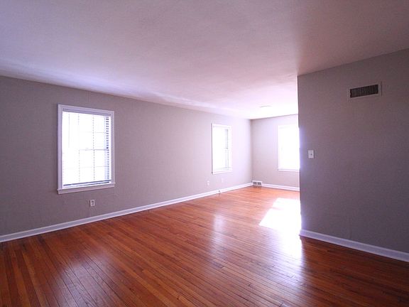 2nd image of 1235 W 75th St