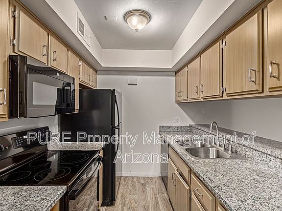 5th image of 8847 N 8th St Unit 102