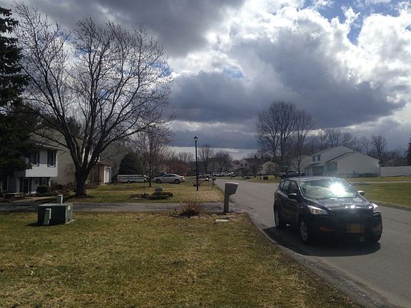 5th image of 8592 Tartan Dr N