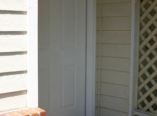 19616 80th Ave W APT B, Edmonds, WA 98026