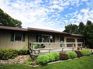 4099 Hills Haven Rd, Buchanan, MI 49107