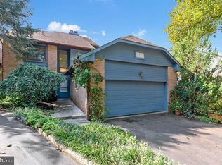 25 Painters Ln, Wayne, PA 19087