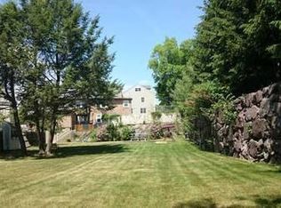 392-394 Boylston St, Newton, MA 02459