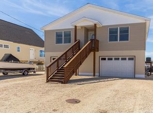 112 Florence Ln, Manahawkin, NJ 08050