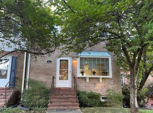 35 Watkins Park Dr #18, Upper Marlboro, MD 20774