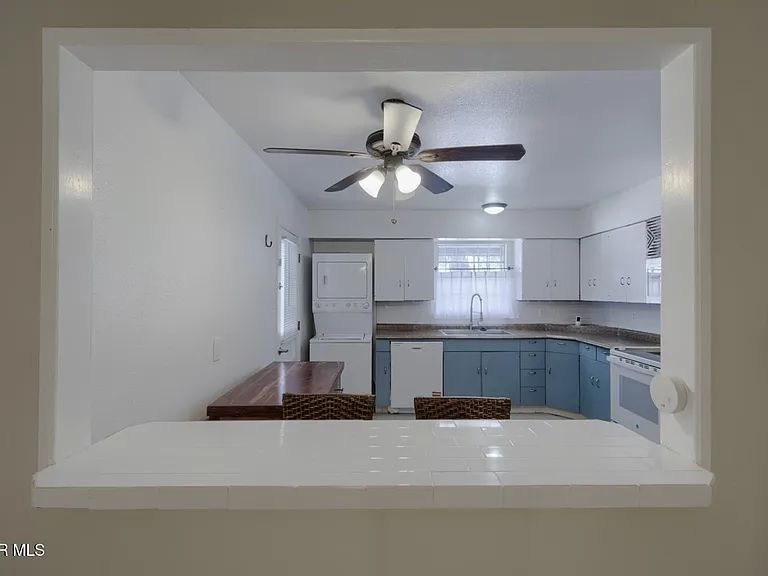 2927 Harrison Ave — Photo 23