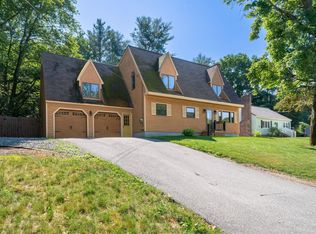 28 Whitehall Ter, Hooksett, NH 03106