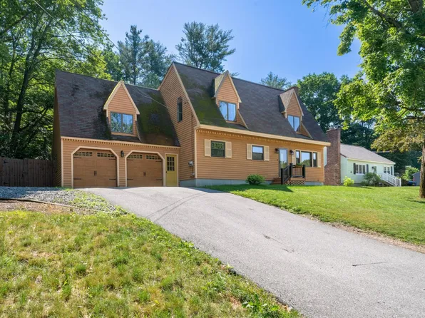 28 Whitehall Terrace, Hooksett, NH 03106