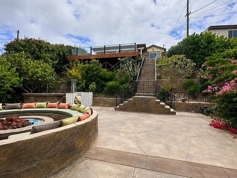23664 Susana Ave — Photo 18