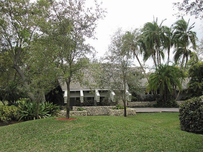 1st image of 5900 Las Palmas Dr