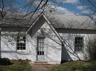 407 E Elm St, Ozark, MO 65721
