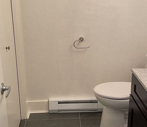 3rd image of 1725 W Koch St APT 10