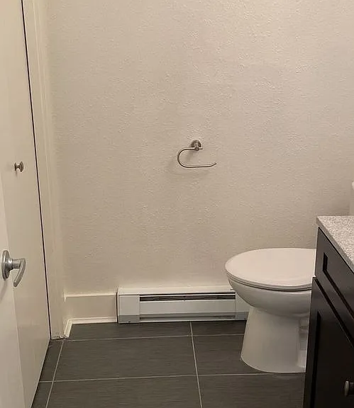 1725 W Koch St #10 — Photo 12