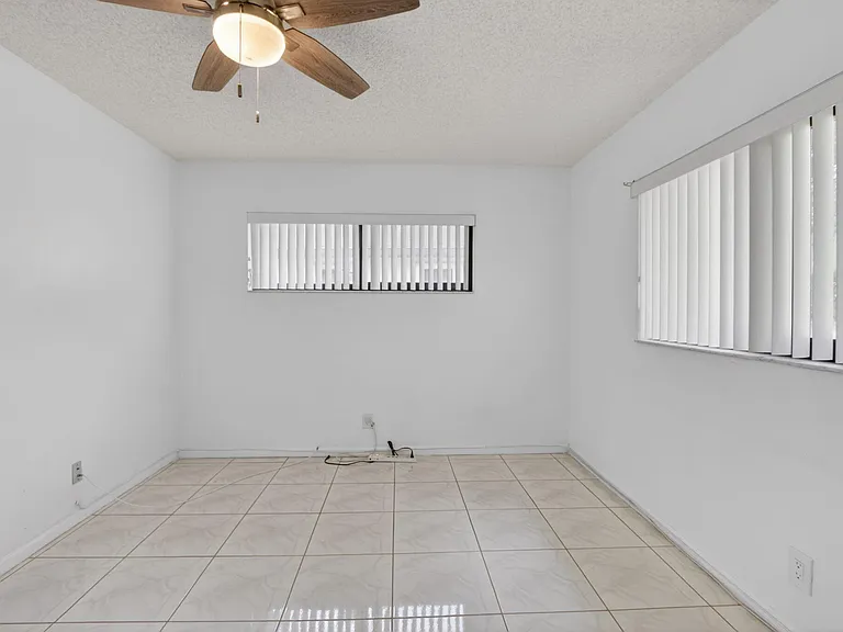 4944 Equestrian Cir #A — Photo 24