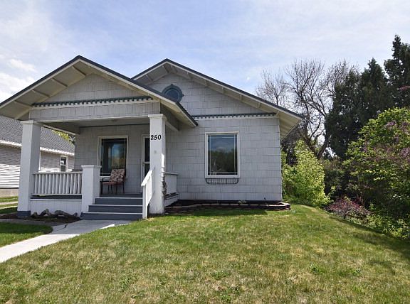 2nd image of 250 6th St