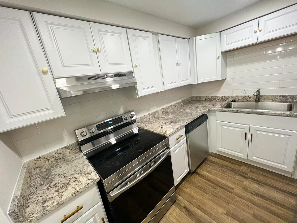 500 Paragon Mills Rd #M18