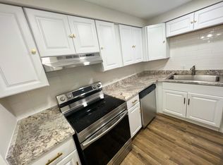 500 Paragon Mills Rd APT M18, Nashville, TN 37211