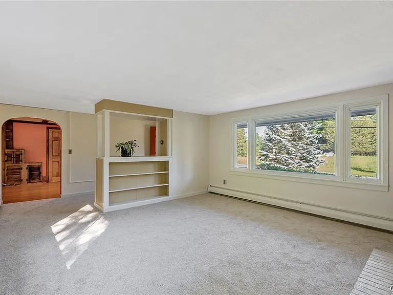 6555 Woodchuck Hill Rd — Photo 6