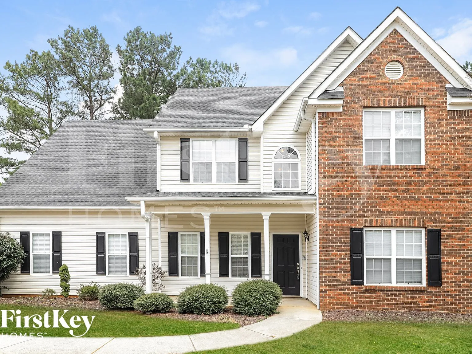 4 bed, 2.5 bath, 2792 sqft, $2,390 — Photo 1