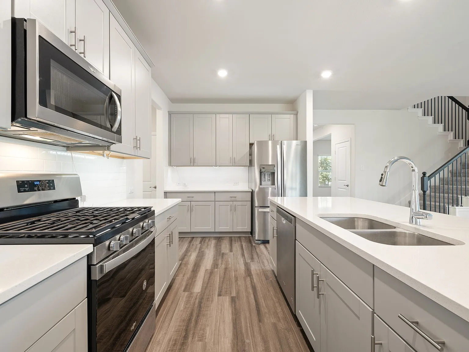 4 bed, 3.5 bath, 3111 sqft, $2,650 — Photo 4