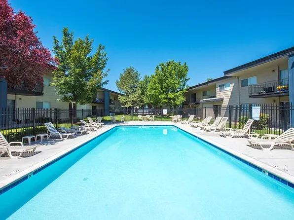 Aspenwood Apartments