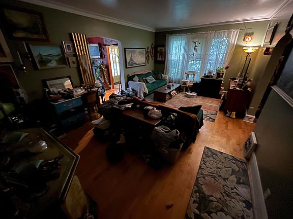 4th image of 108 E Atlantic St