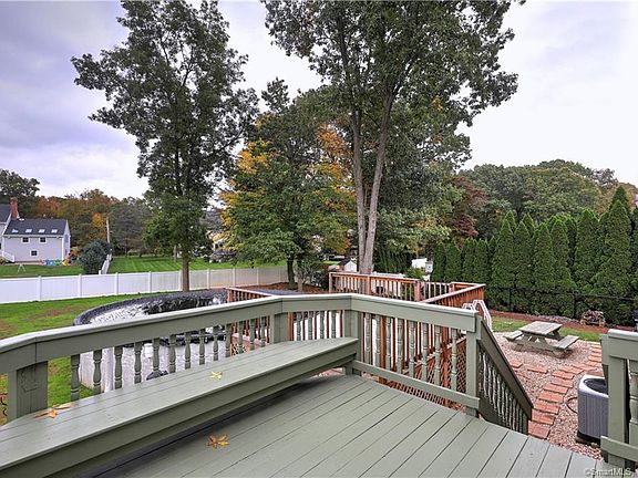 5th image of 51 Angela Dr