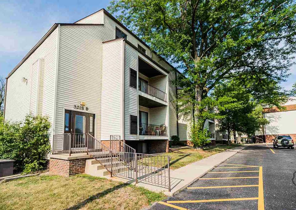 1st image of 3215 W Willow Knolls Dr #77D
