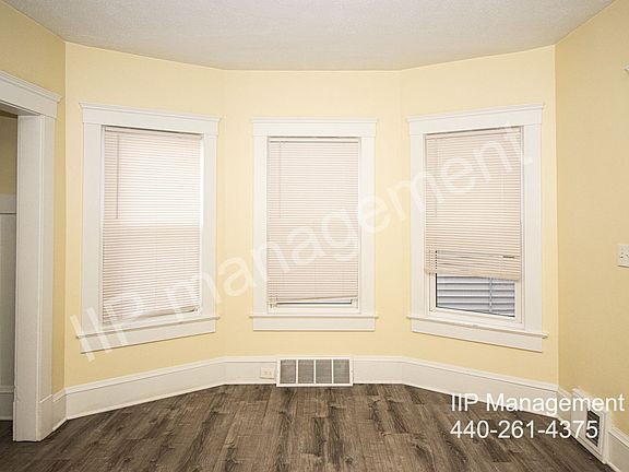4th image of 1662 W 69th St