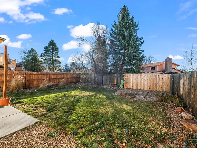 3811 Findlay Ln — Photo 17
