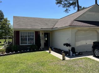 104 Village Ct, Havelock, NC 28532