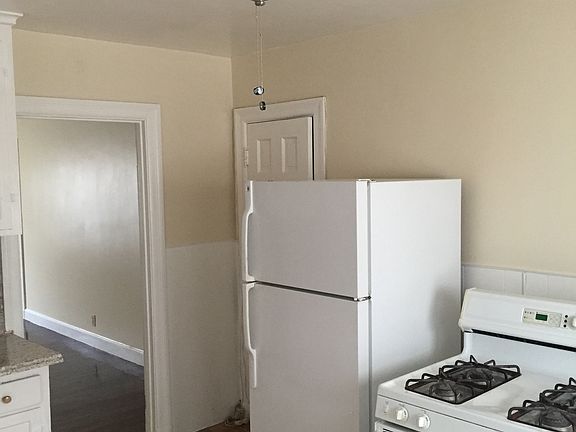 4th image of 243 Marlboro St APT 1