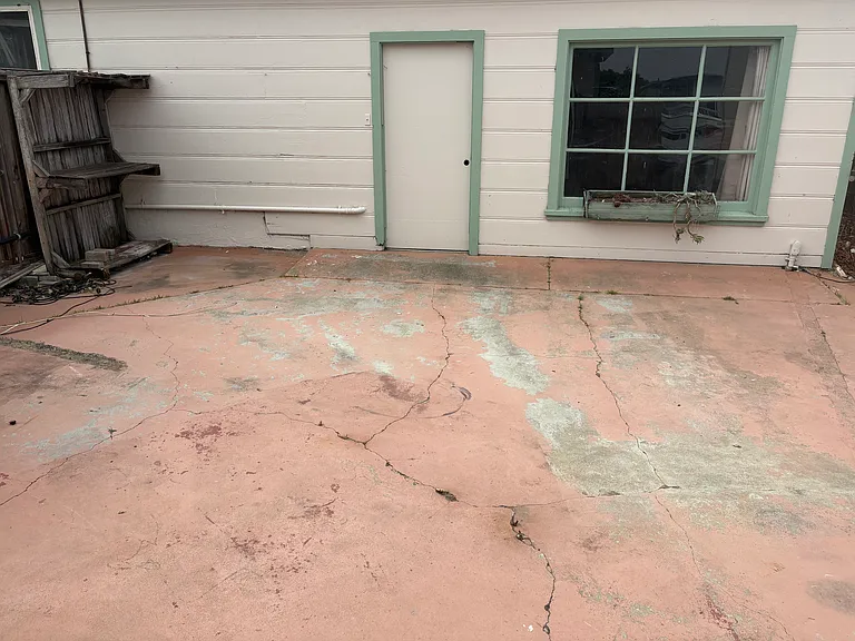 950 Mesa St — Photo 18