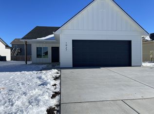 1927 E Sutton Ct, Wichita, KS 67219