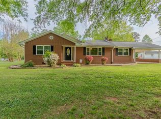 5446 Siloam Rd, Siloam, NC 27047
