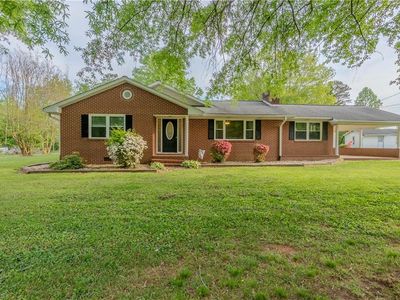 5446 Siloam Rd, Siloam, NC, 27047