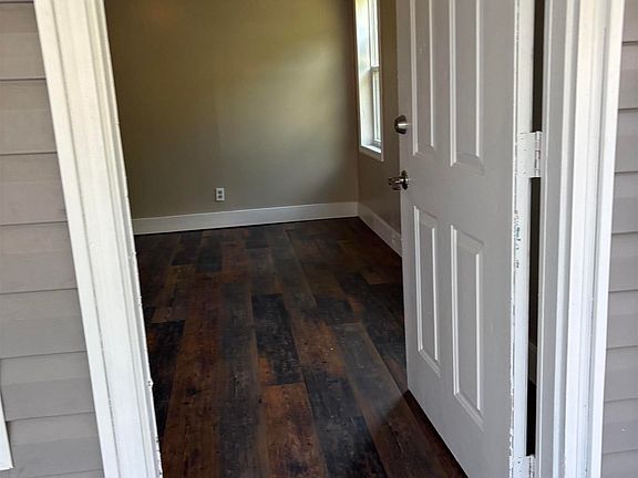5th image of 1304 E 11th St