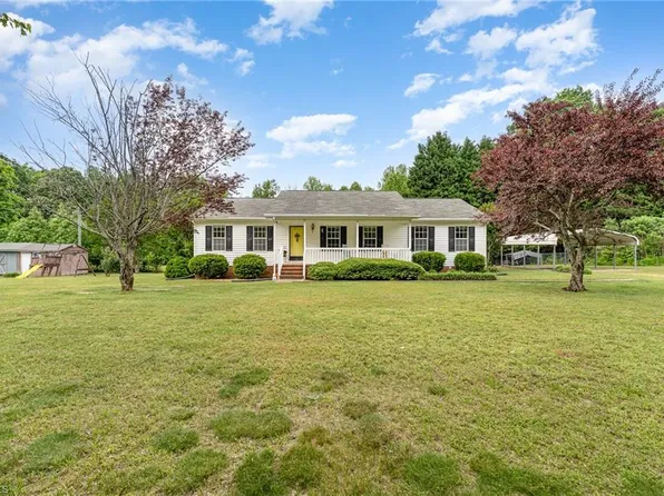 1743 Old Dam Rd, Liberty, NC 27298