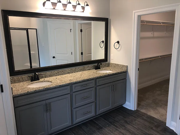 508 Lake Breeze Dr — Photo 9