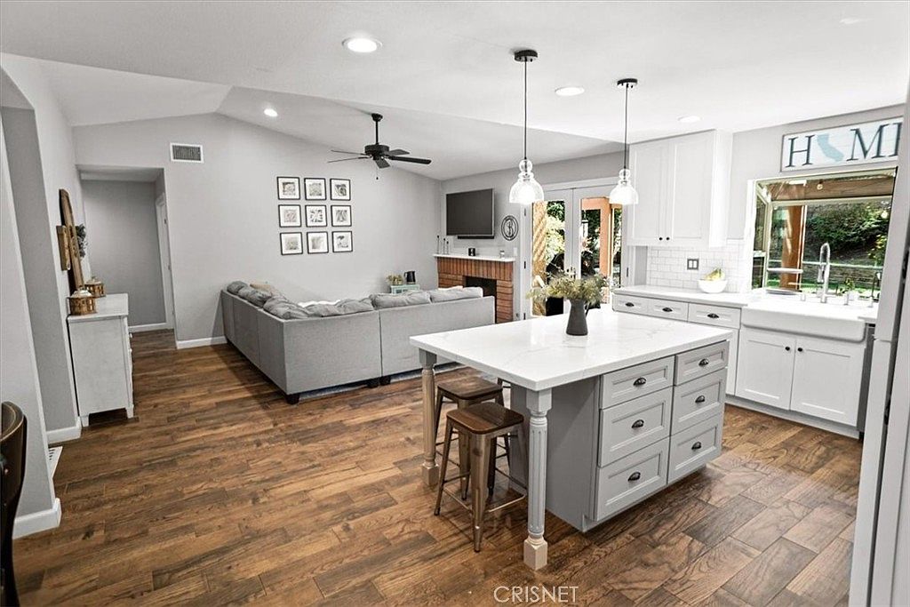 25601 Rancho Adobe Rd, Santa Clarita, CA 91355 Zillow