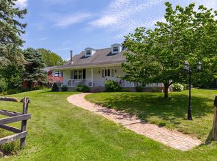 422 Masten Rd, Pleasant Valley, NY 12569