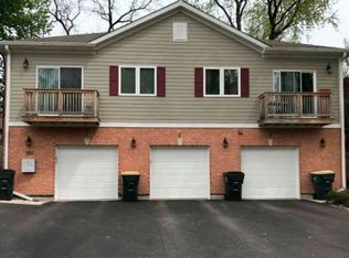 350 W Johnson St APT 1, Palatine, IL