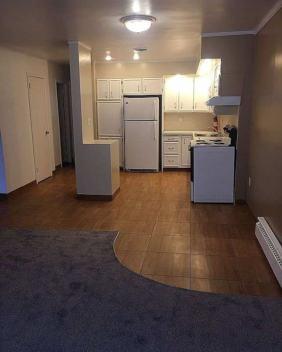1st image of 4720 213th St