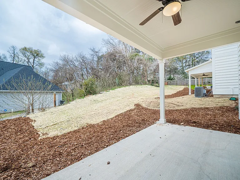 1524 Cottage Grv — Photo 21