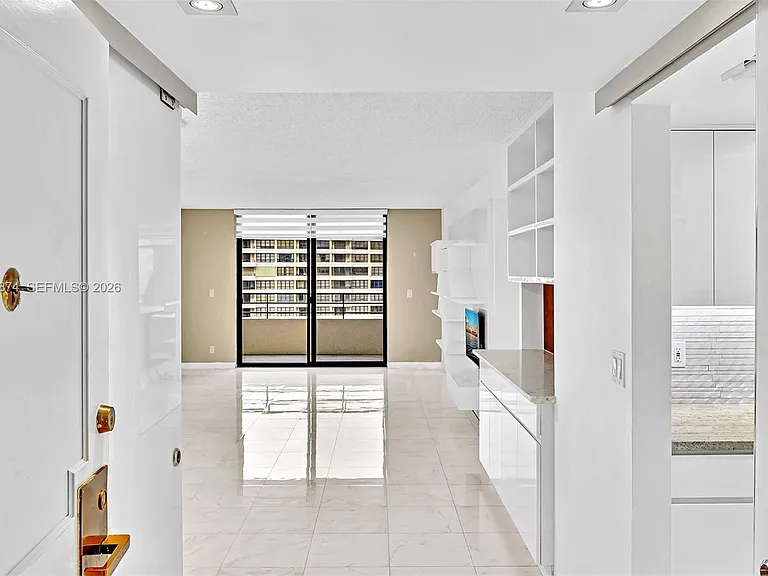 2500 Parkview Dr #1219 — Photo 17