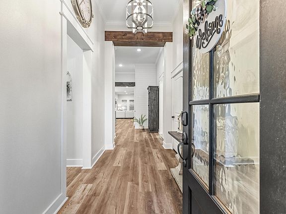 2nd image of 103 Fox Rindle Rd