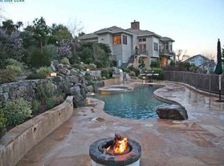 1826 Castle Gate Rd, Walnut Creek, CA 94595