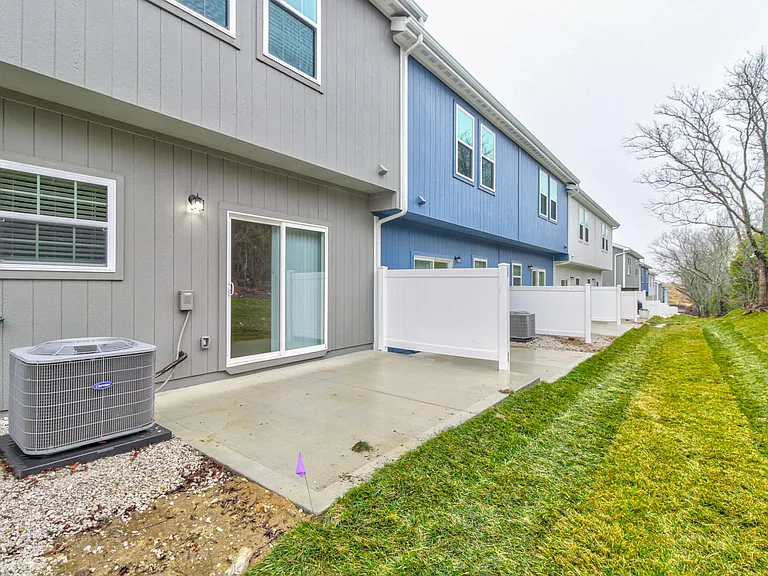 13000 Sandusky Ave — Photo 5