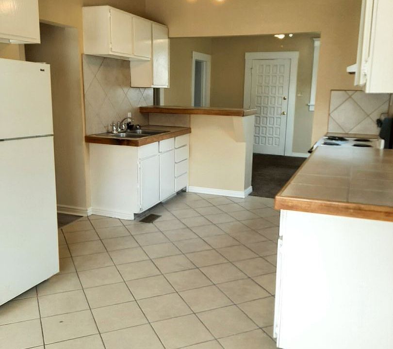 1st image of 1600 7th Ave #1600
