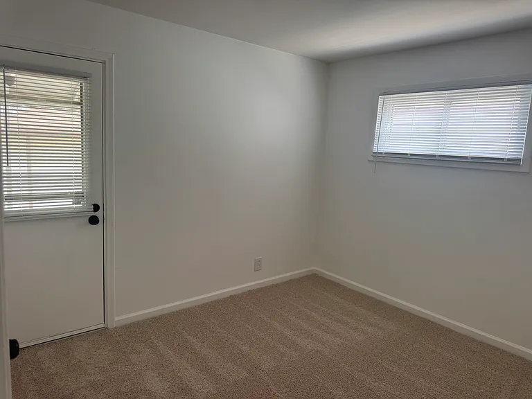 6425 Mayfair St — Photo 10